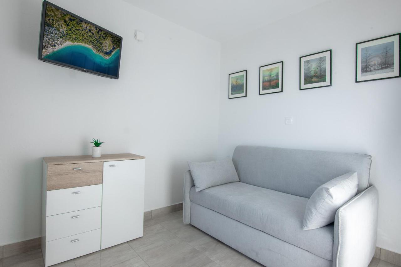 Villa Pelargonia Makarska Exterior foto